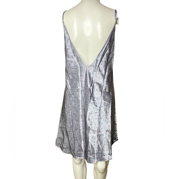 Delicate Treasures Vintage Elegant Silver Nightgown Size Small - Picture 2 of 3